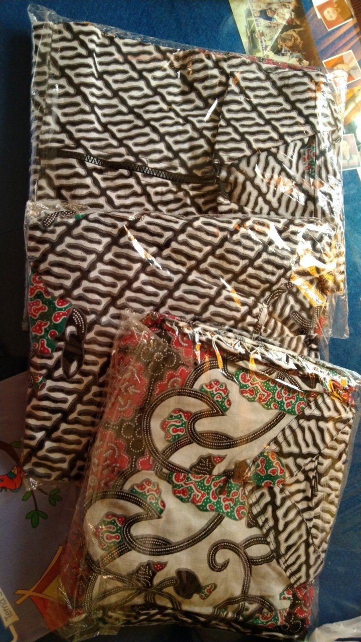 Baju Batik Couple Kelurga Terlengkap Motif Morena