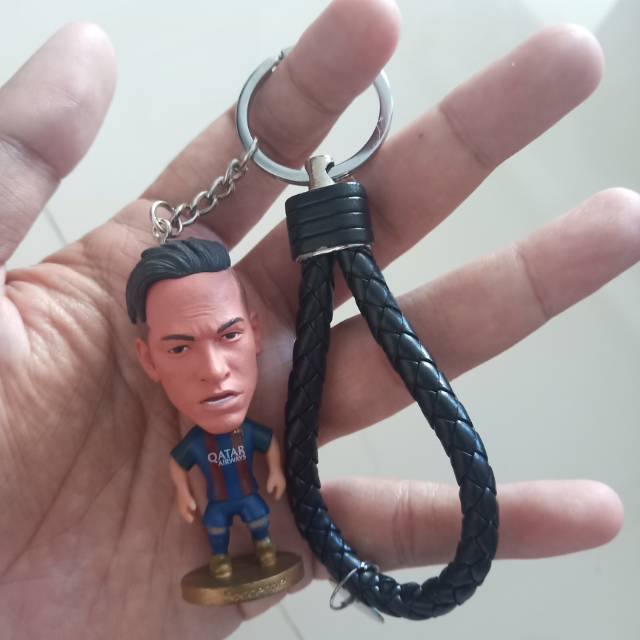 Gantungan Kunci Miniatur Pemain Bola Neymar Barcelona Kodoto Soccerwe
