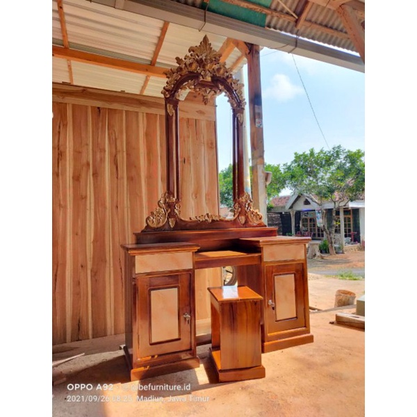 meja rias kayu jati / tolet / tempat make up murah