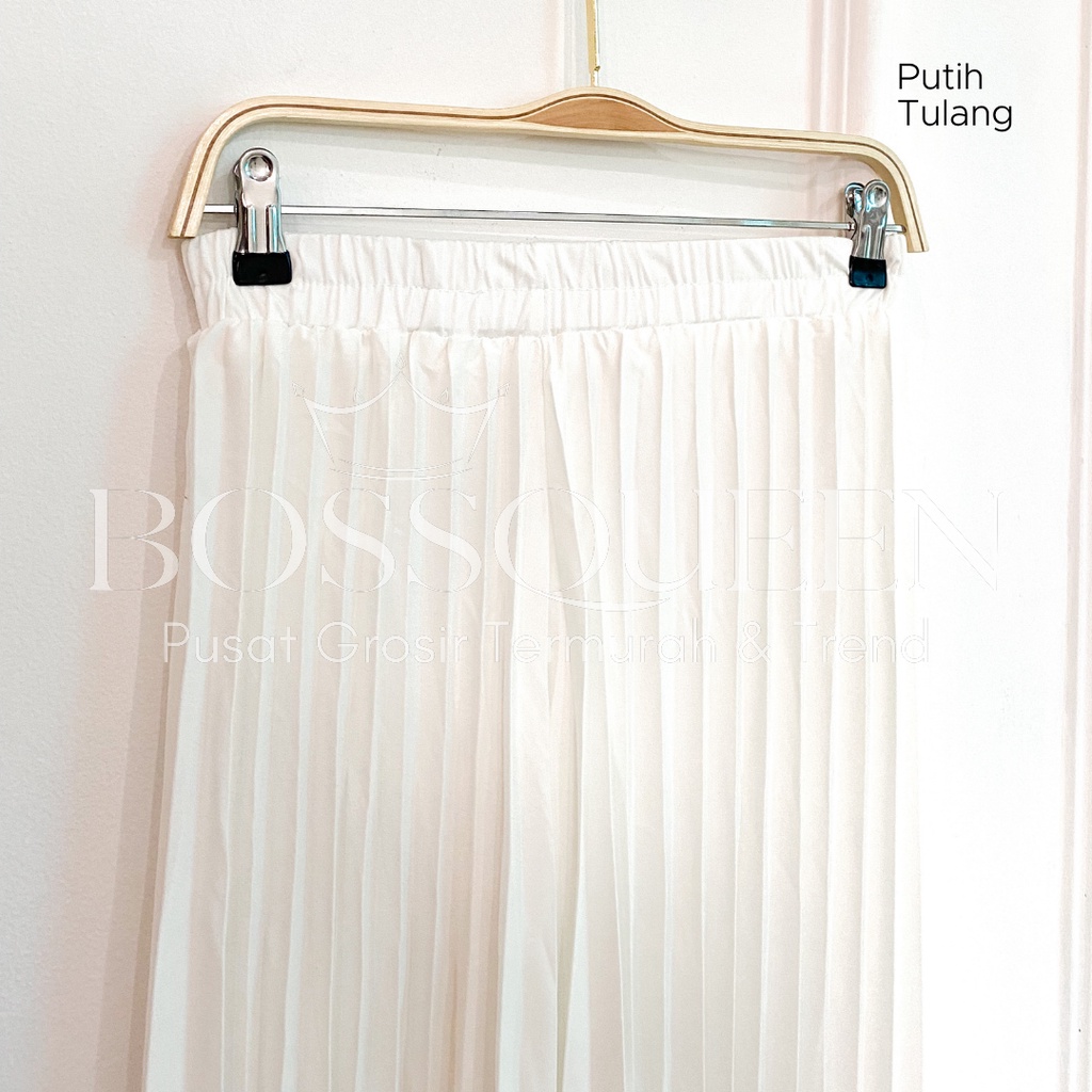 Rok plisket pendek 7/8 wanita model payung / Rok Plisket Mayung pendek / Rok Kerja Dewasa-Putih Tulang