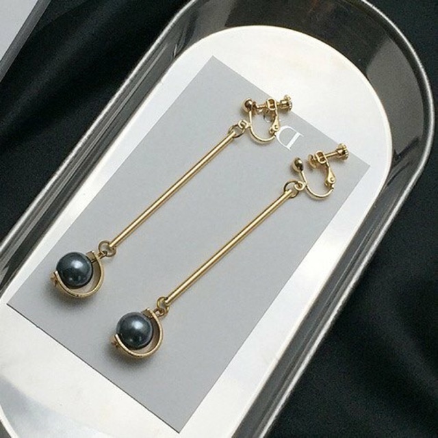 Anting panjang mutiara