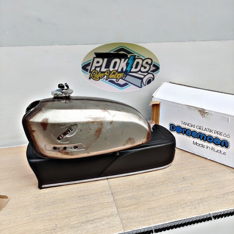 Tangki cb doraemon -Tangki cb 100 Jok cb 100