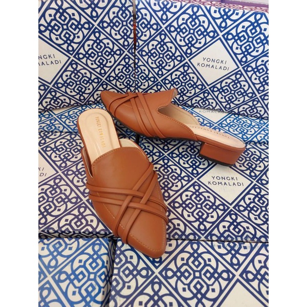 sepatu Yongki Komaladi mules slip on wanita terbaru