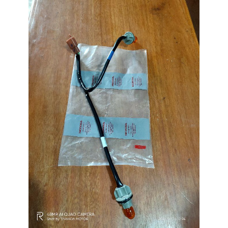 SOKET FITTING LAMPU SEN SEIN DEPAN HONDA VARIO 110 LED