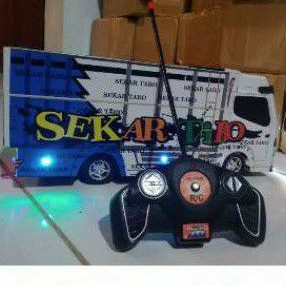 miniatur truk remote