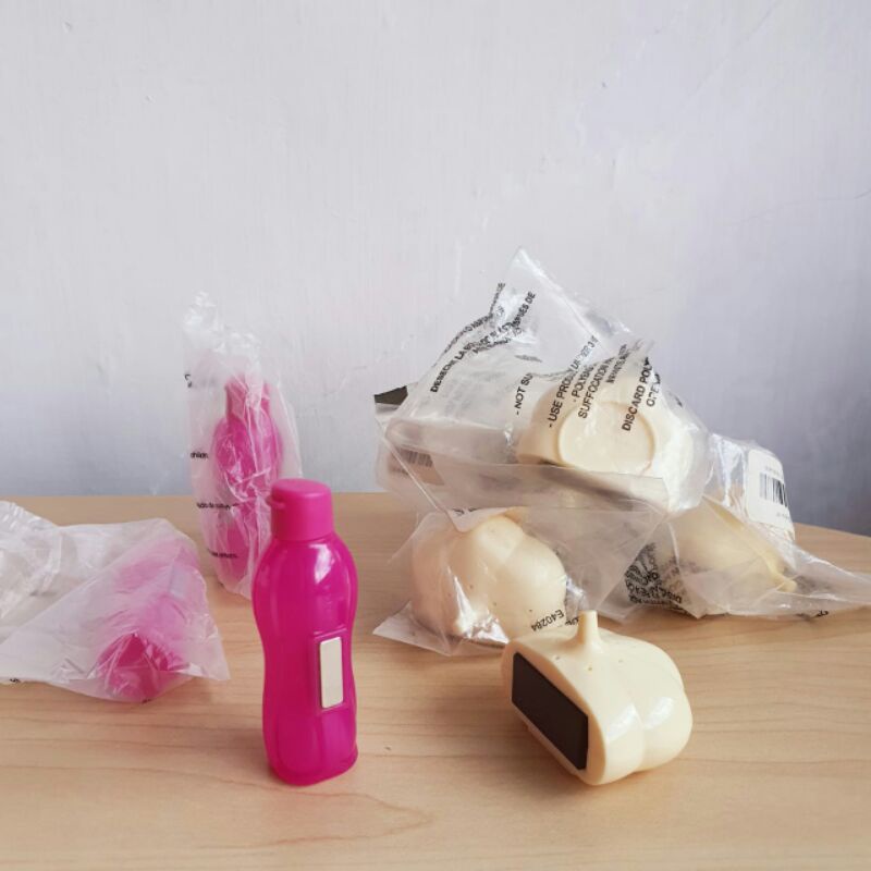 Magnet Tupperware tempelan kulkas