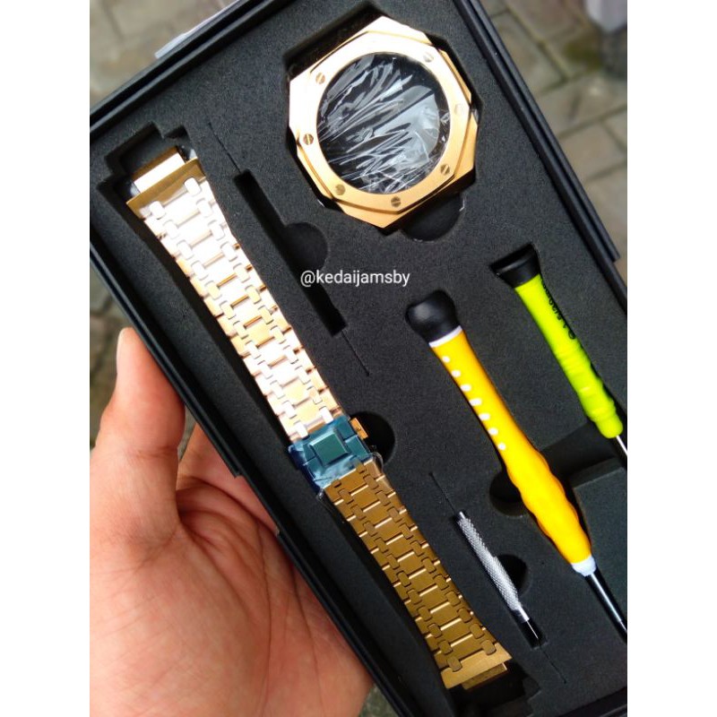 Bezel dan bracelet G-SHOCK GA 2100