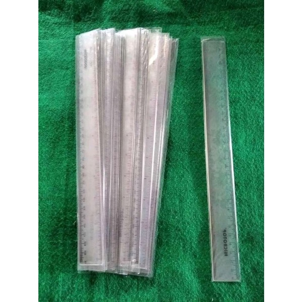 

penggaris plastik 30 cm