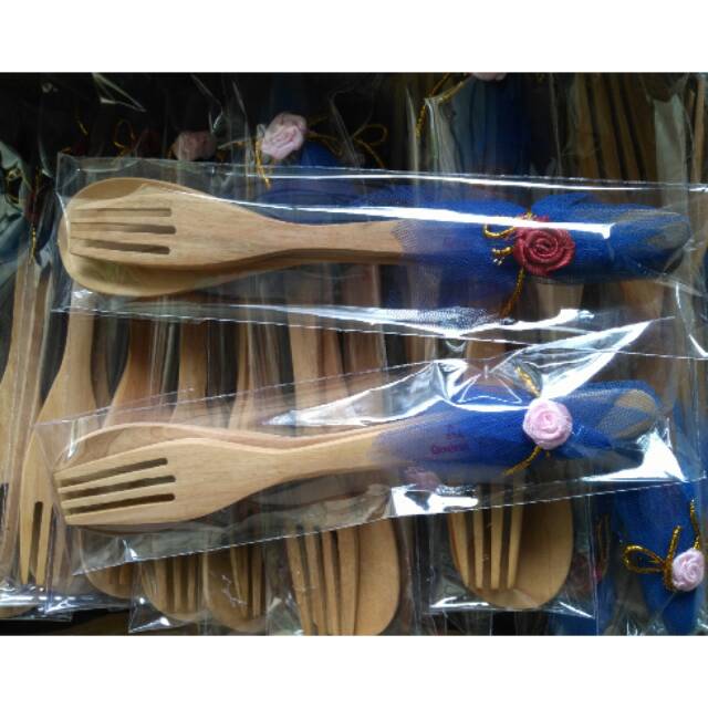 Souvenir sendok garpu kayu | Shopee Indonesia