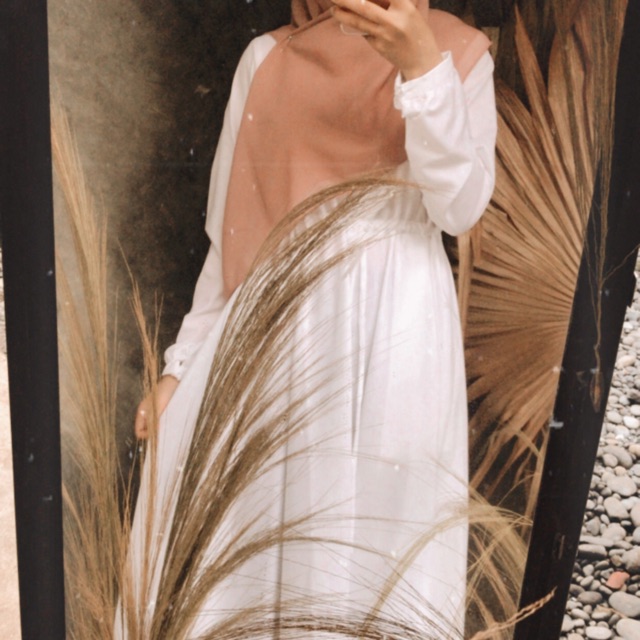 

Flowadress white