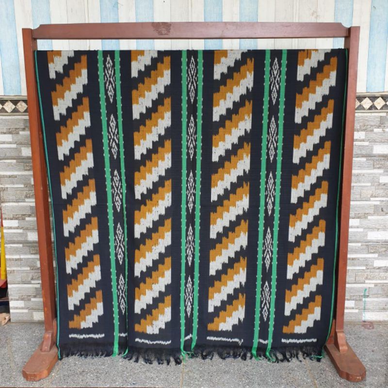 Kain Tenun Blanket ethnic motif Nusantara - Hitam | TA010