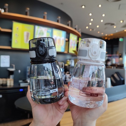 Botol Minum Mini Lucu Dengan Tali Tenteng 400ml