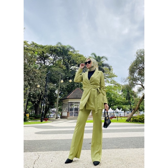 FRADA SET // SETELAN BLAZER + CELANA KULOT// IMPORT QUALITY