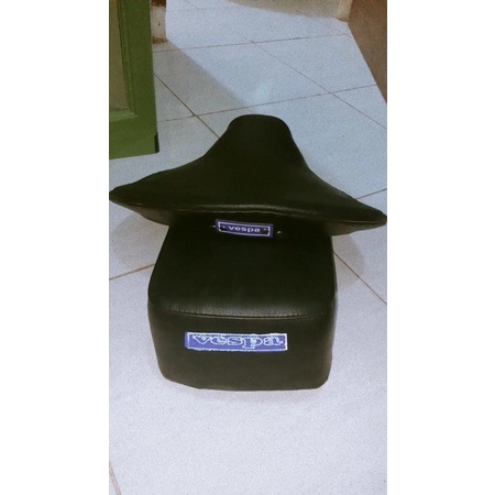 Jok Vespa Pisah