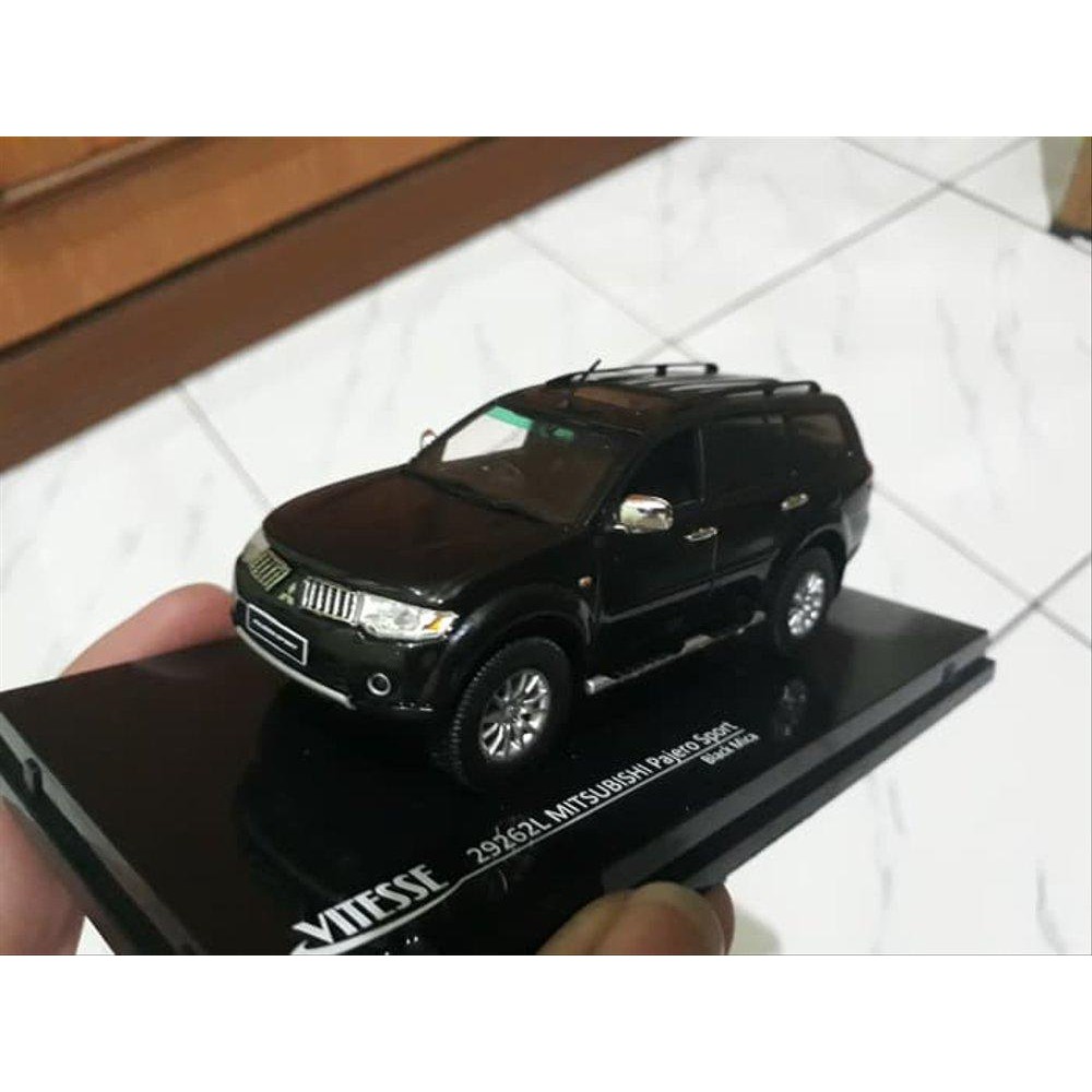 diecast pajero sport