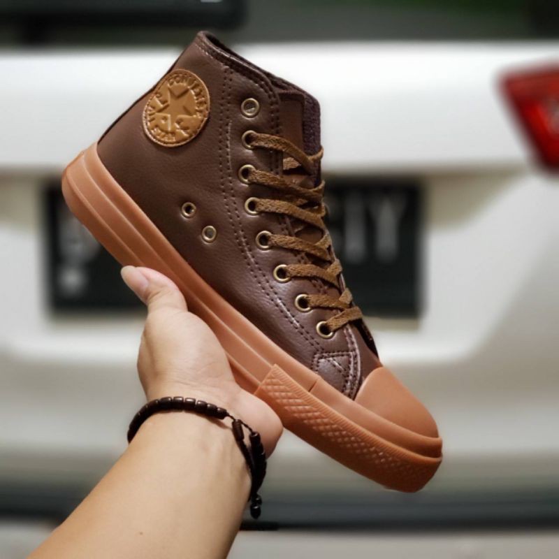 Sepatu Converse Kulit size 37-43. Converse Tinggi, Converse Coklat Kulit