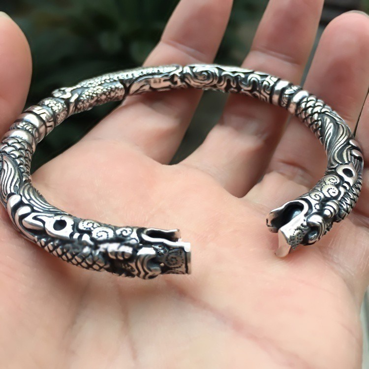 Perhiasan Gelang Baja Titanium Dragon Head Viking Fashion Pria dan Wanita