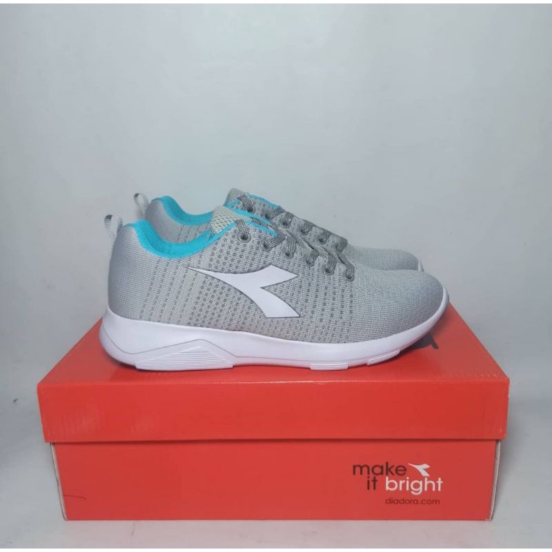 Diadora x run light 5 W sepatu lari wanita BNIB