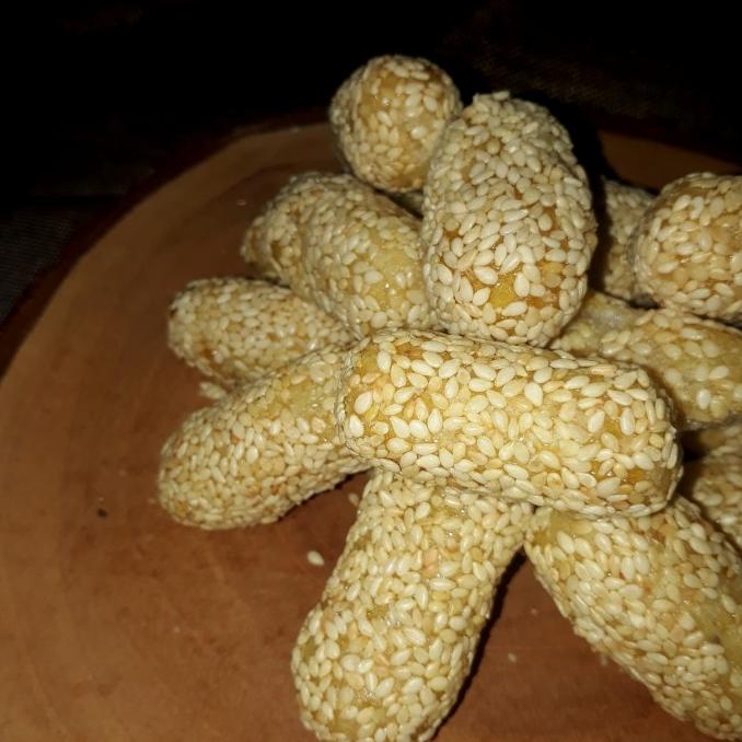 

(:(:(:(] Kue Wijen - 500 gram
