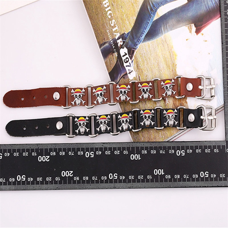 Japan Anime One Piece Luffy Pirate Logo Leather Bracelet Cosplay Punk Rock Sign Metal Men Bangle Goth Jewelry Bracelets Gifts