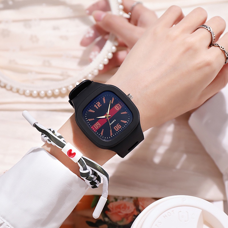 2022 Baru Jam Tangan Couple Pria Wanita Temperamen Silikon Beberapa Kuarsa Murah grosir W215