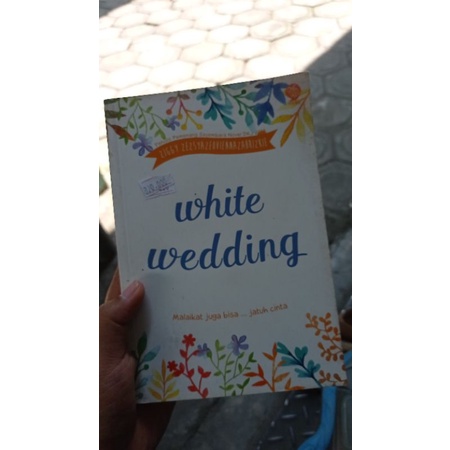 PRELOVED | Novel Ziggy White Wedding | BOOKED