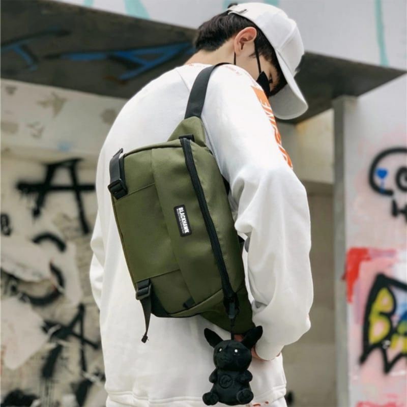 Unisex Besar Tas Pinggang Fashion Streetwear Tas Dada Hip Hop Pisang Tas Berkualitas Tinggi Tas Pinggang Wanita Pria Tahan Air Paket Fanny Tas Dada Modis Tas Selempang Olahraga Luar Ruangan Tas Sabuk Pria Travel Kasual Tas Pinggang Hip