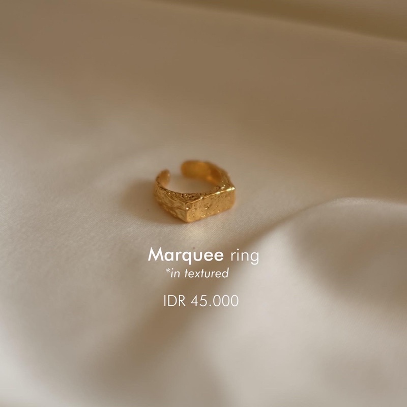 Marquee ring