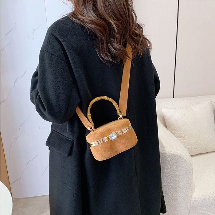 BJ21908 - BLACK/COFFEE/DARKBLUE/KHAKI/LIGHTBLUE/PINK/YELLOW - TAS LOVE WANITA FASHION IMPORT MODIS ELEGAN TERMURAH TERLARIS TERBARU BAGSTORE JAKARTA TAS BATAM JT1908