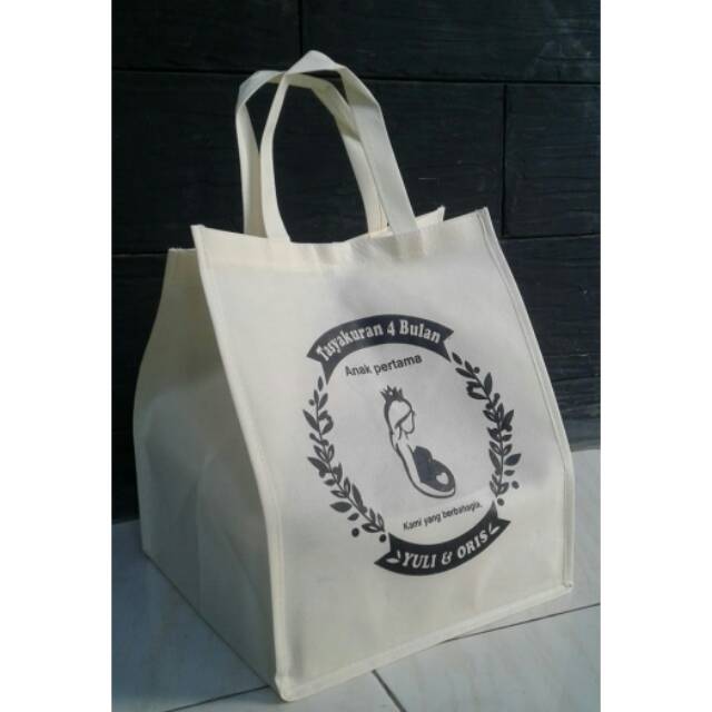 Tas syukuran 4 bulan , tas 7 bulanan , tas berkat dos 22×22×T30