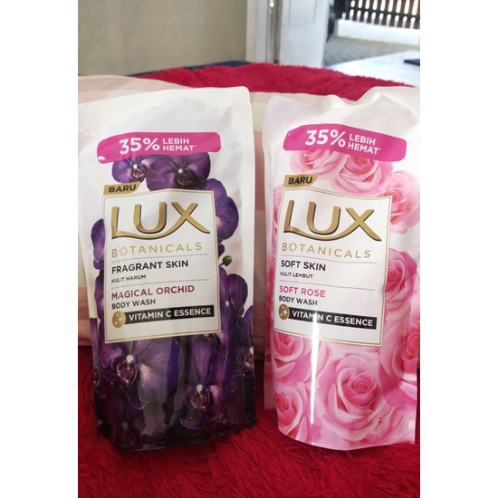 Sabun Mandi Lux Soft Rose 900 ml