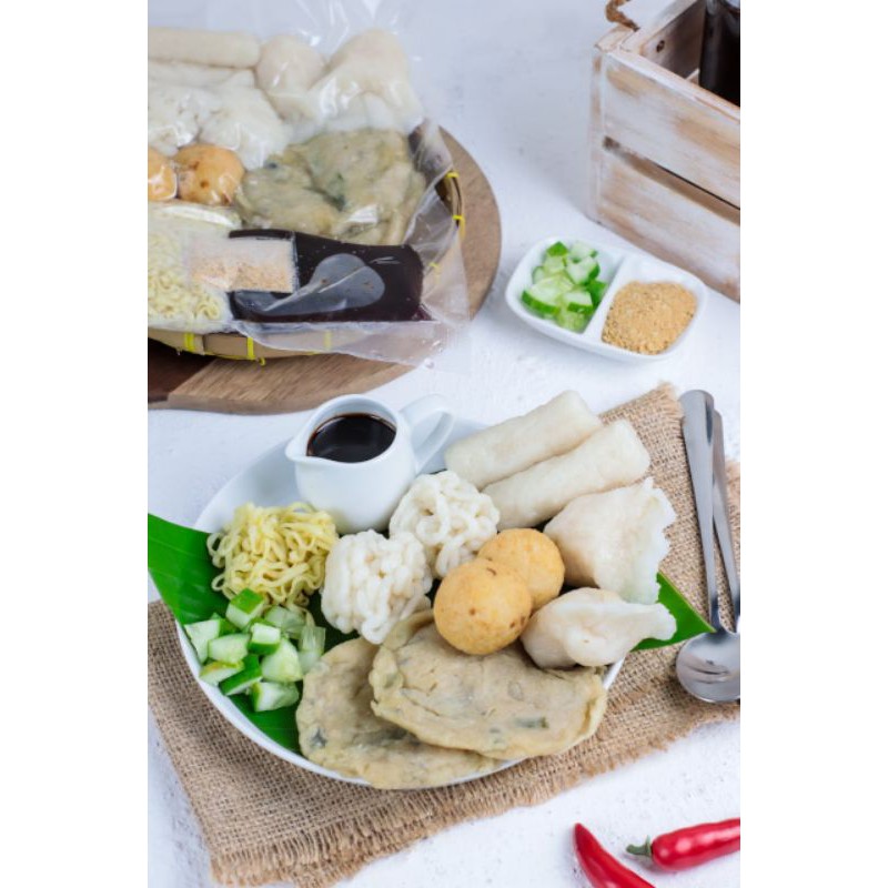 

Paket Pempek Asli Tenggiri
