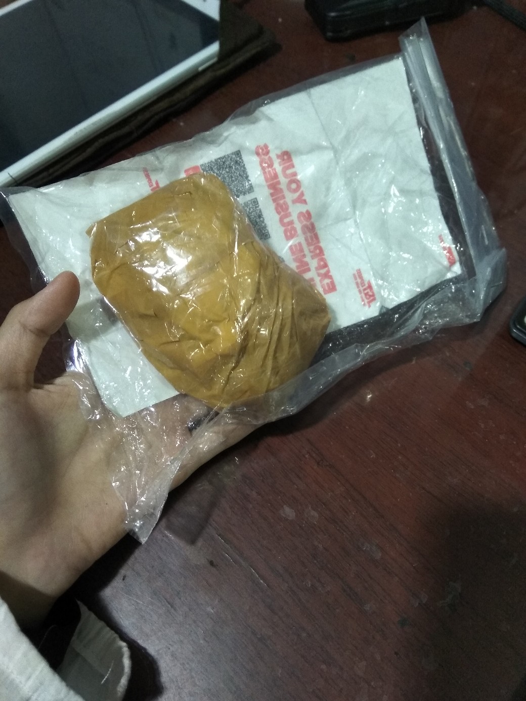 Silica Gel Kemasan 1pcs Penyerap Lembab Dan Bau Agar Sepatu, Topi, Tas, Baju Dll Tetap Aman