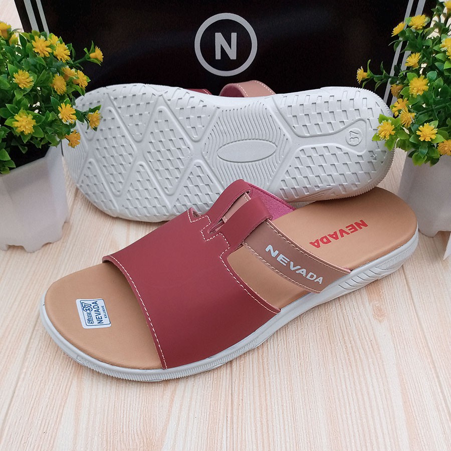 PROMO 4.4 MEGA SALE !! SANDAL WANITA DEWASA SLOP NEVADA NYAMAN DIPAKAI / SAKIPO