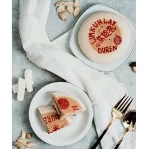 

Kue bulan Lim Kun Lay