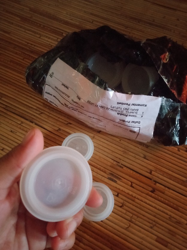 Sumpel Jerigen 20 Dan 27 Liter Baru (no Tutup)