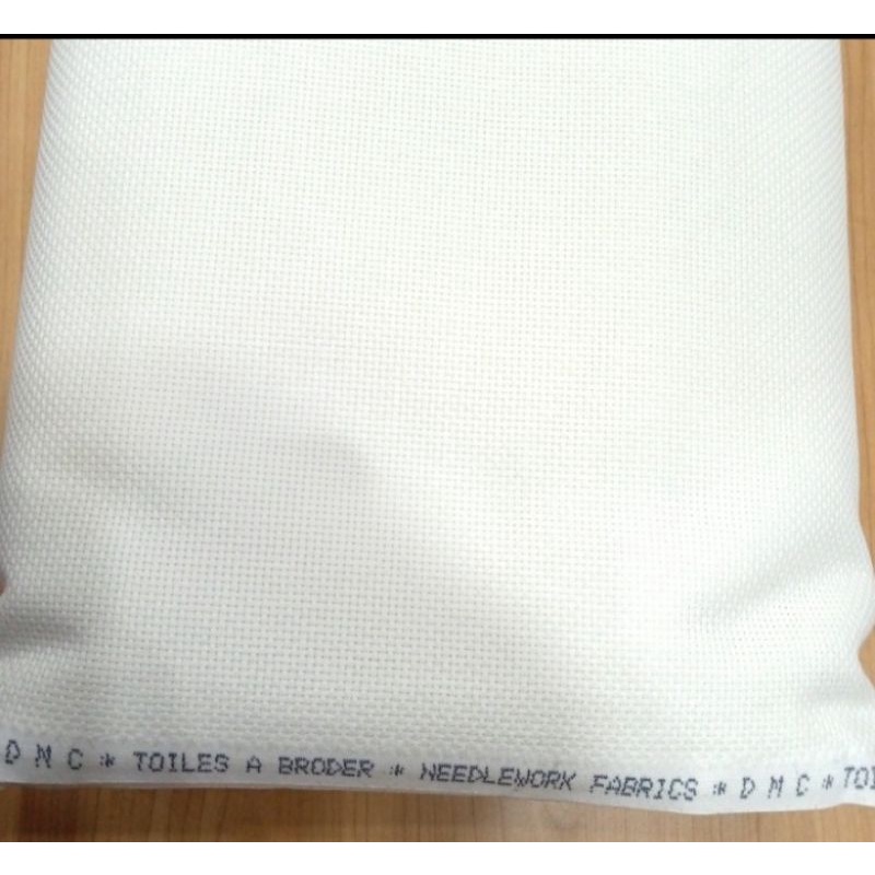 Kain Kristik DMC Ecru 50x78Cm 14Ct