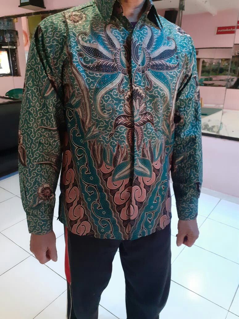 Cp  Tunik Serut Teratai Lawasan Tirtonadi Batik Modern