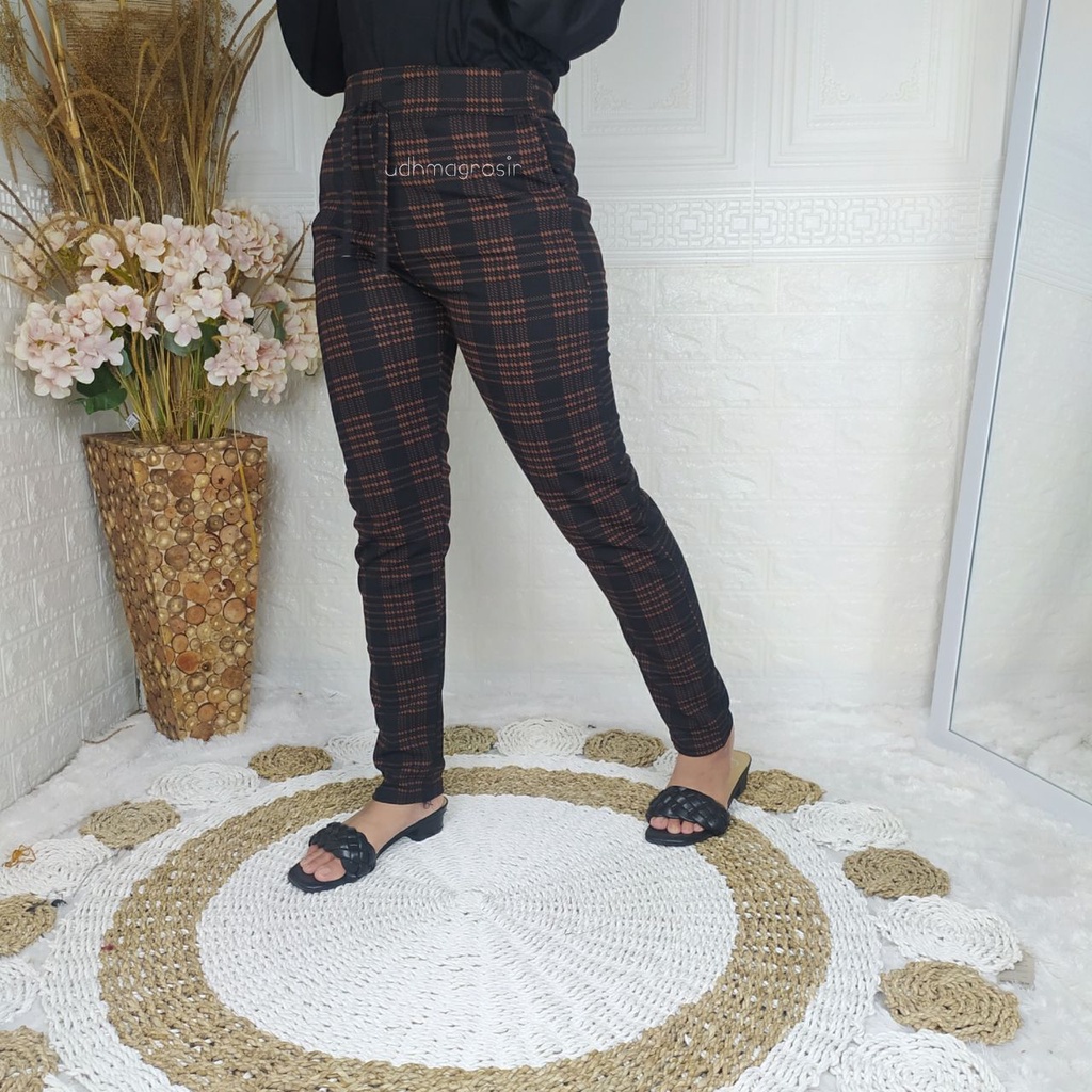 Celana Tartan Wanita / Celana Motif Kotak Panjang / Plaid Pants Kotak Terbaru