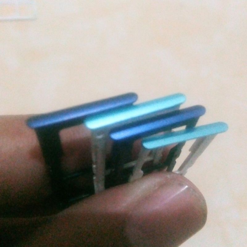 Simtray SimLock Slot Sim Tempat Kartu Realme 7i / Realme C17 Original