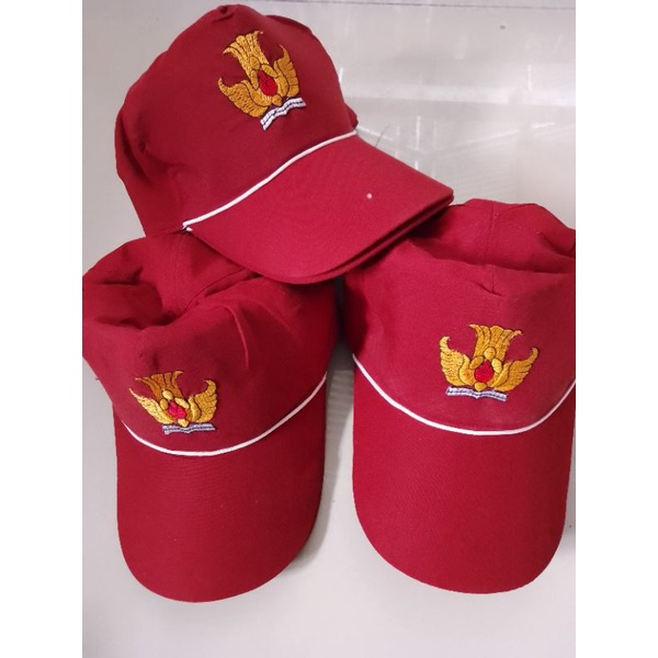 topi SD merah polos