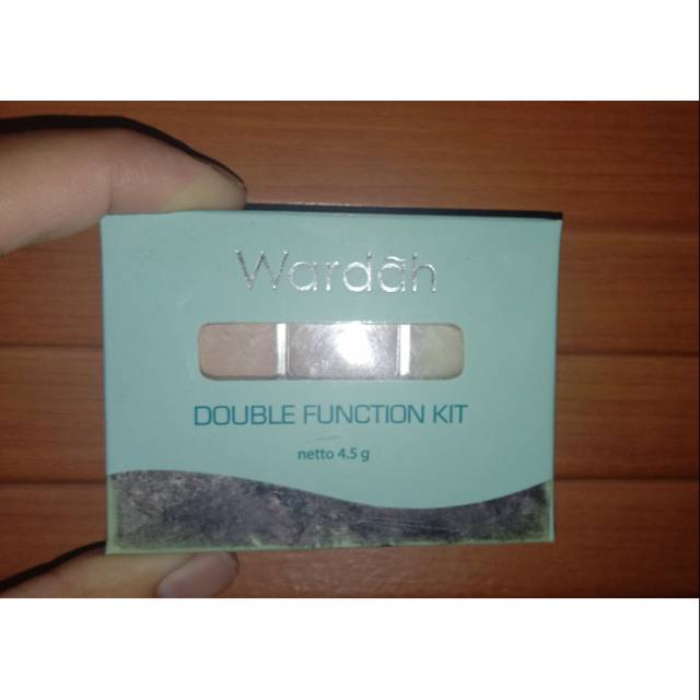 WARDAH DOUBLE FUNCTION KIT