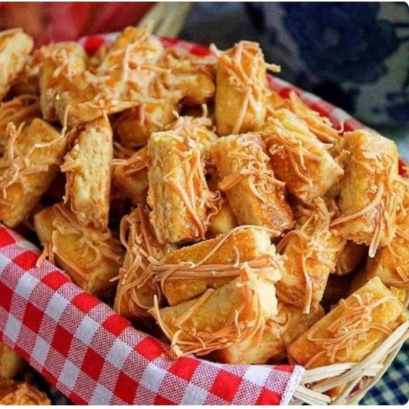 

kue keju/kastengel/castengel/kue lebaran/kue enak 500gr