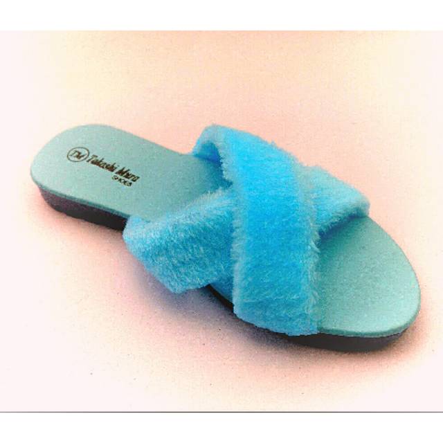 Takashi Sandal Bulu Silang Slop Syantikk