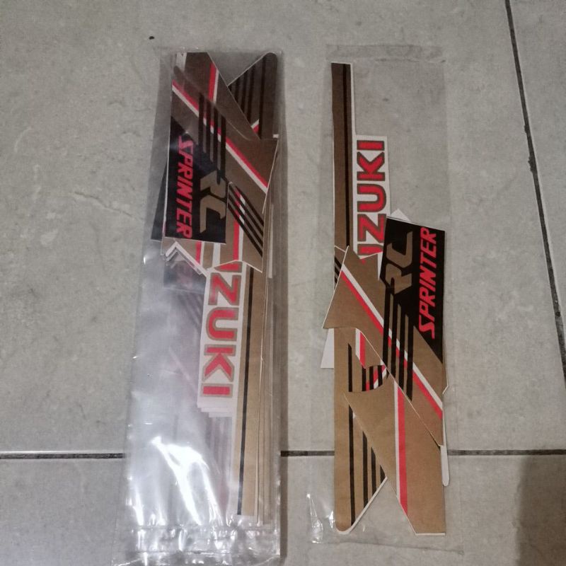 striping sticker les body Suzuki sprinter rc gold