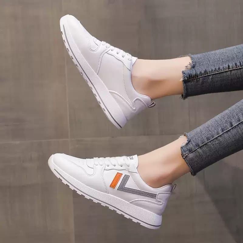 Sneakers wanita Korea garis centang pl03