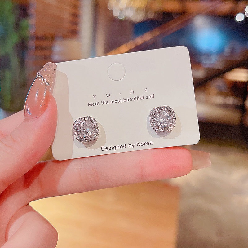 Anting Tusuk Sterling Silver 925 Desain Balok Hias Zircon / Berlian Gaya Klasik / Simple Untuk Wanita