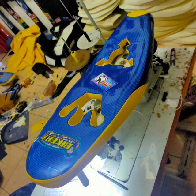 Jok mio slim sporty mio smile kulit karbon biker biru