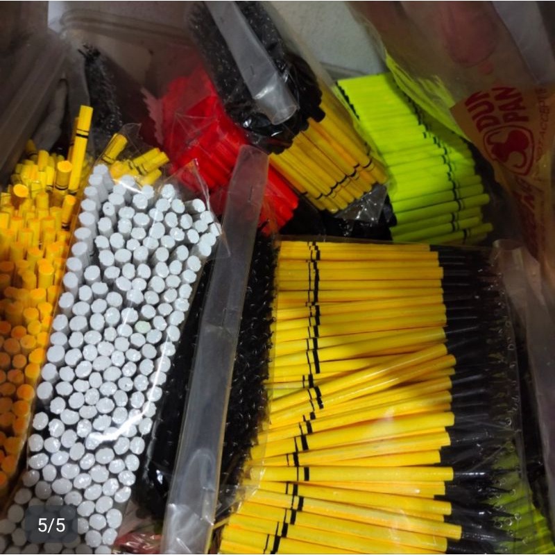 Kumbul merak ikan mas pelampung