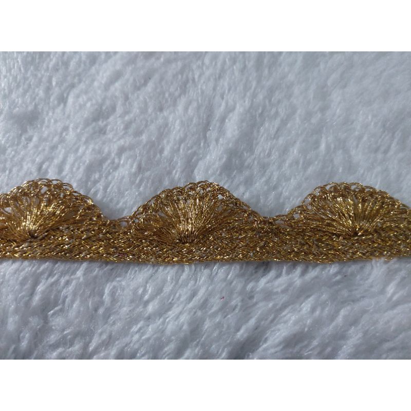 renda india ful benang emas